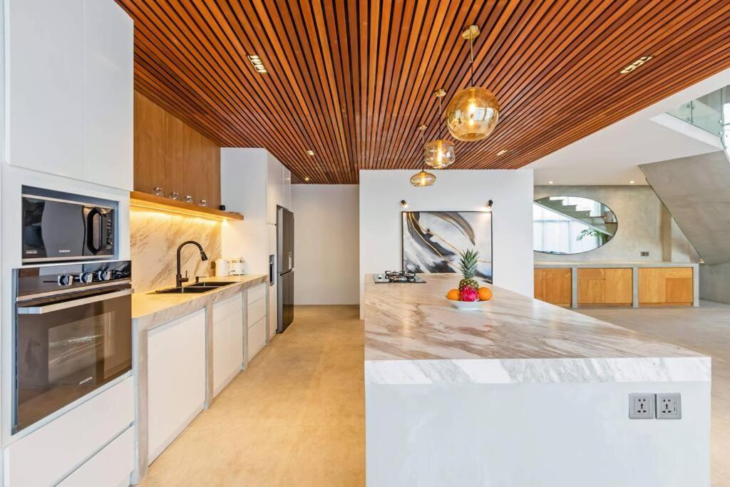 Manresa Villa Bali 4 Чангу Экстерьер фото