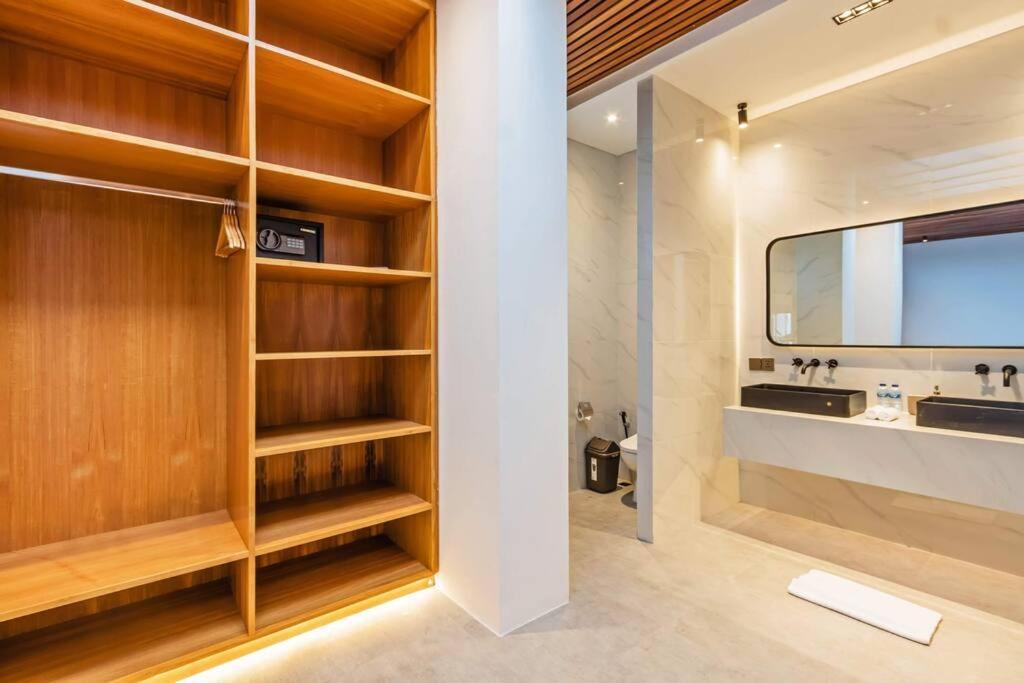 Manresa Villa Bali 4 Чангу Экстерьер фото
